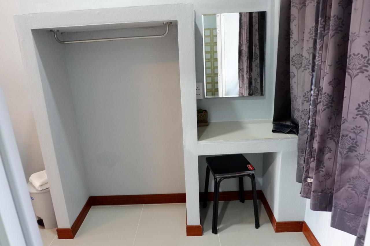 Jarawee Resort Чумфон Екстериор снимка