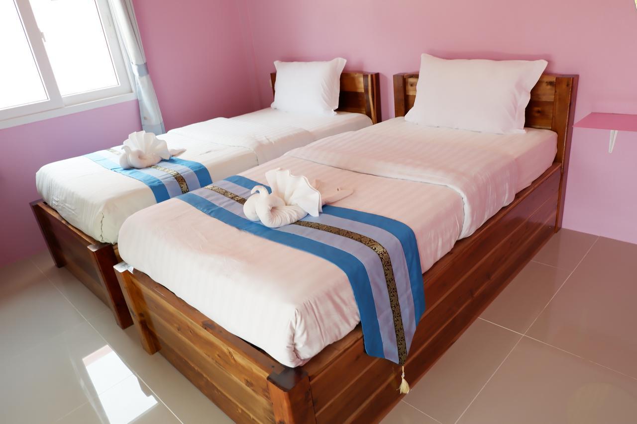 Jarawee Resort Чумфон Екстериор снимка